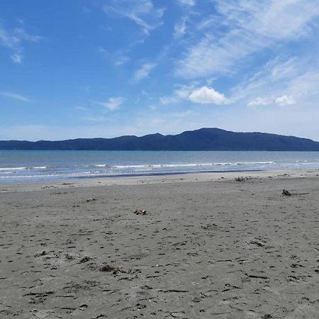 Raumati Guest House Paraparaumu Dış mekan fotoğraf